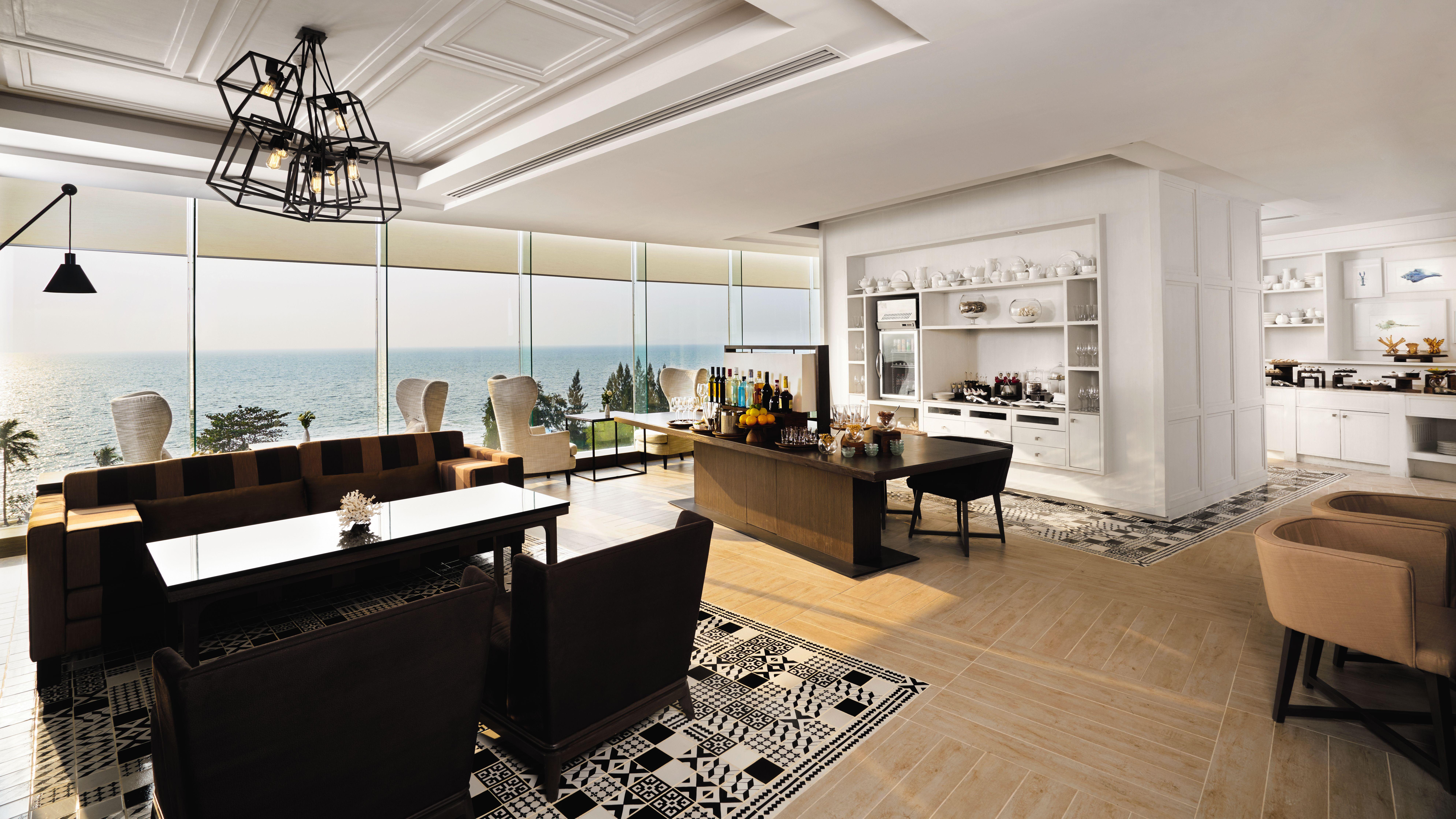 Hotel M\u00f6venpick Siam Na Jomtien Pattaya 5*